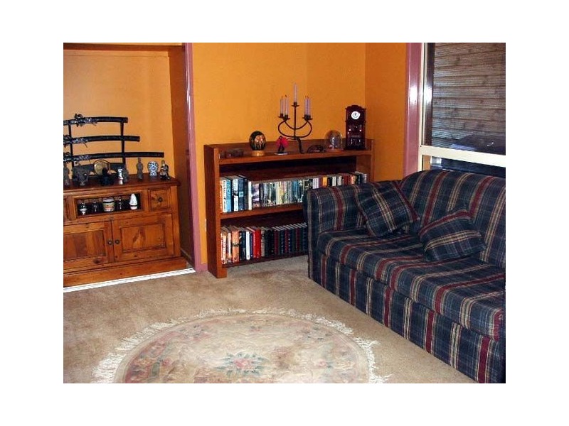 2 Donegal Court, Little Mountain QLD 4551