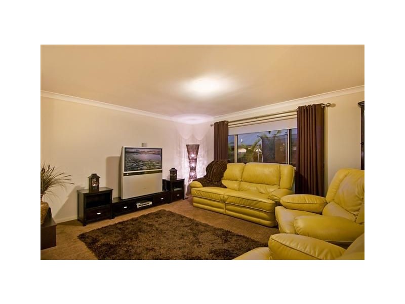 9 Carr Place, Pelican Waters QLD 4551
