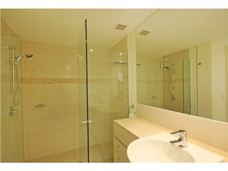 512/513/115 Bulcock Street, Caloundra QLD 4551