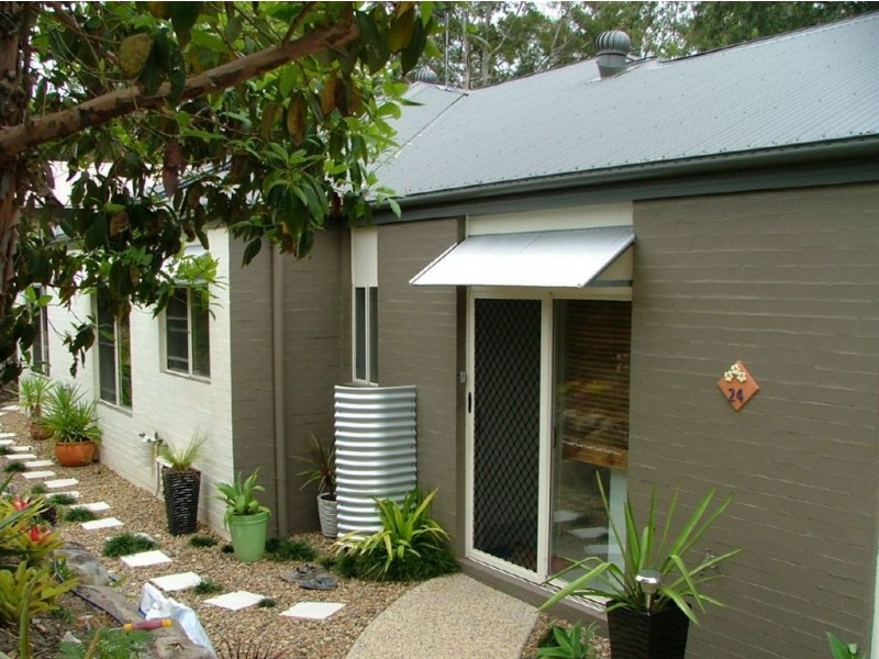 24 Carisbrook Court, Little Mountain QLD 4551