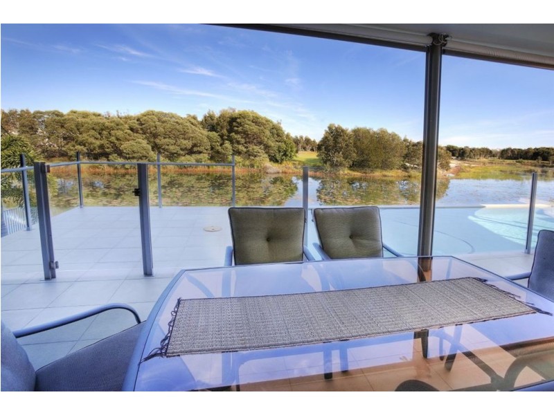 15 Rutherford Place, Pelican Waters QLD 4551