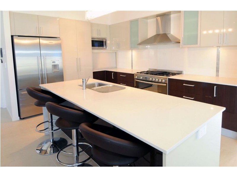 27 Deep Water Circuit, Pelican Waters QLD 4551