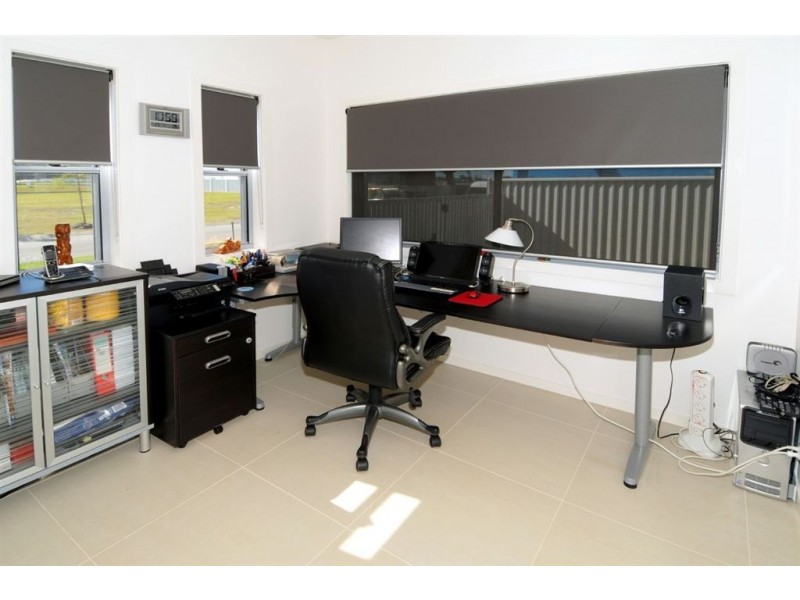 27 Deep Water Circuit, Pelican Waters QLD 4551