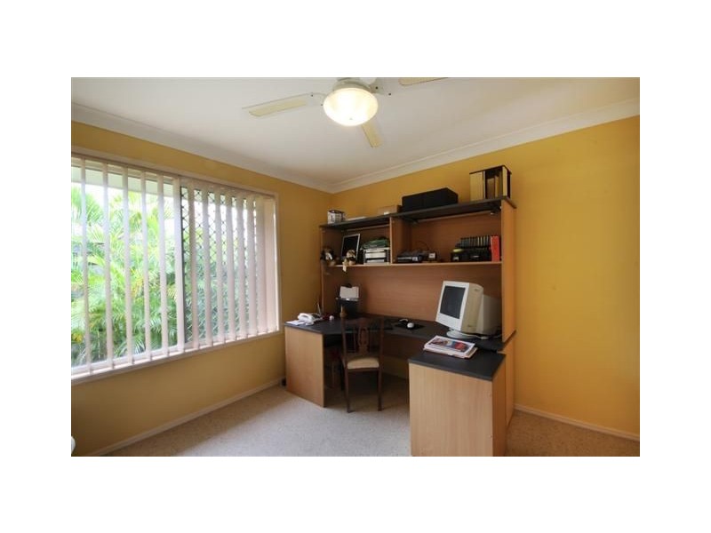 42 Sir Joseph Banks Drive, Pelican Waters QLD 4551