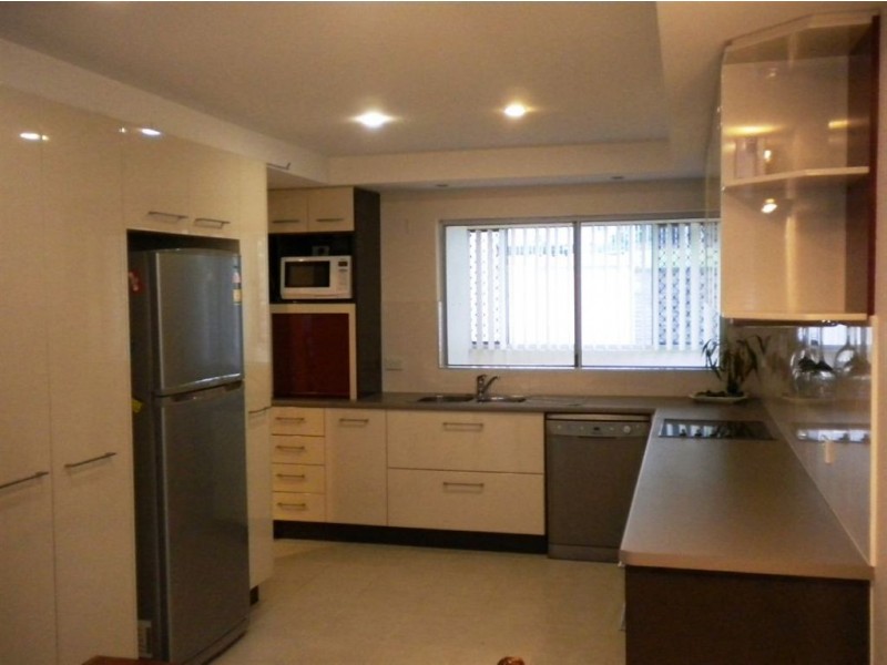 4/3 Warne Tce, Caloundra QLD 4551