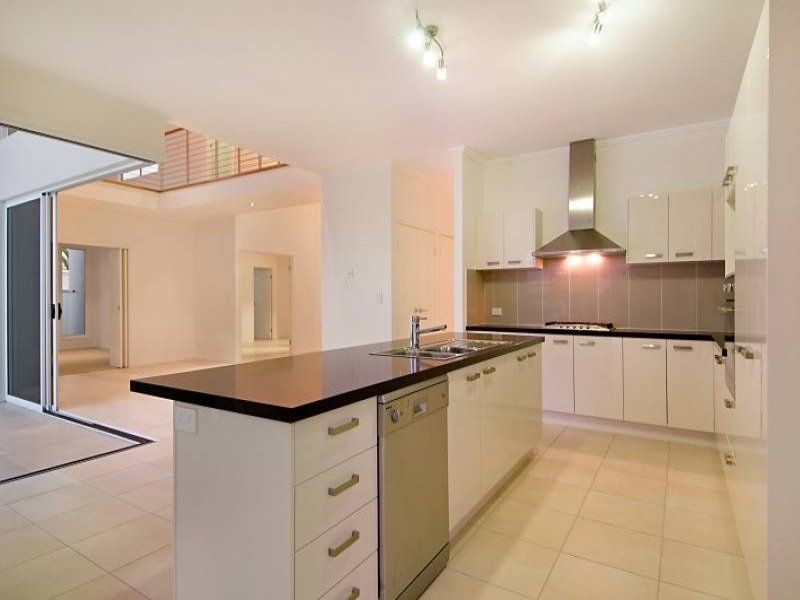 7 Artunga Pl, Pelican Waters QLD 4551