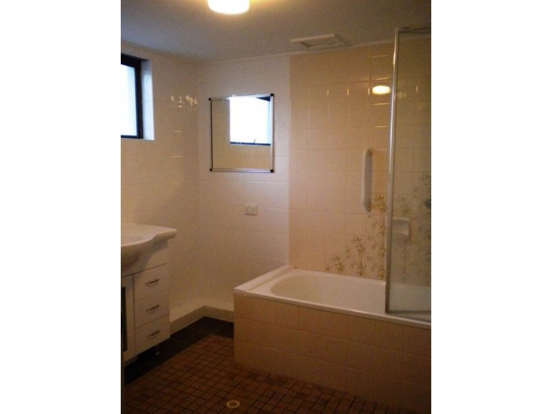 1/7 Upper Gay Terrace, Kings Beach QLD 4551