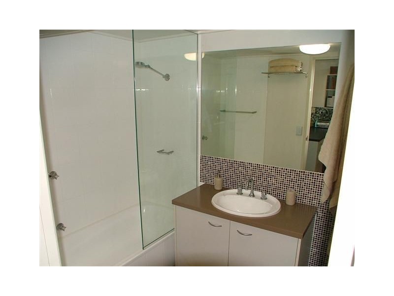 2/1 Saltair Street, Kings Beach QLD 4551