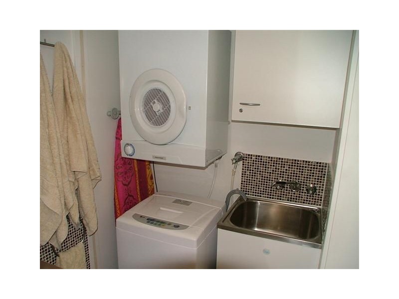 2/1 Saltair Street, Kings Beach QLD 4551