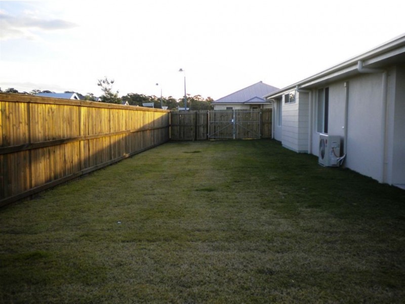 4 Paloona Street, Caloundra West QLD 4551