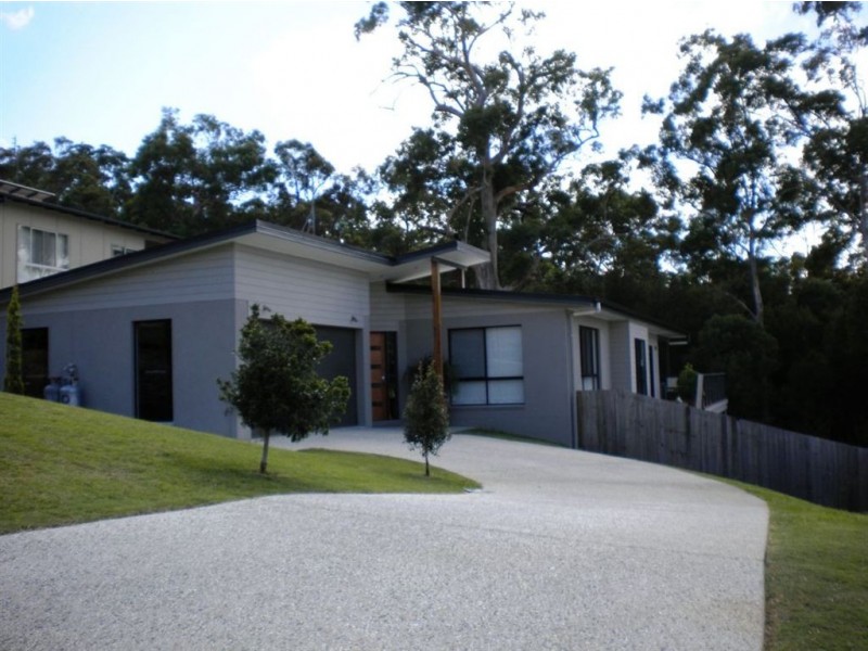 11 Gallery Place, Little Mountain QLD 4551