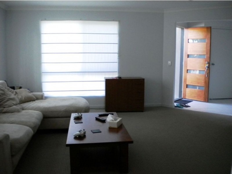 11 Gallery Place, Little Mountain QLD 4551