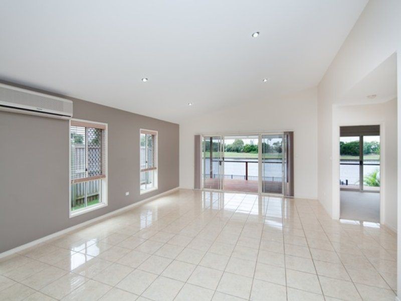 14 Bonaire Court, Parrearra QLD 4575