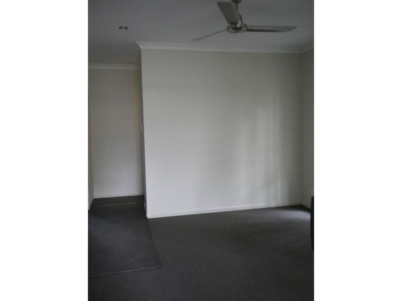 23 Cumberland Cr, Little Mountain QLD 4551