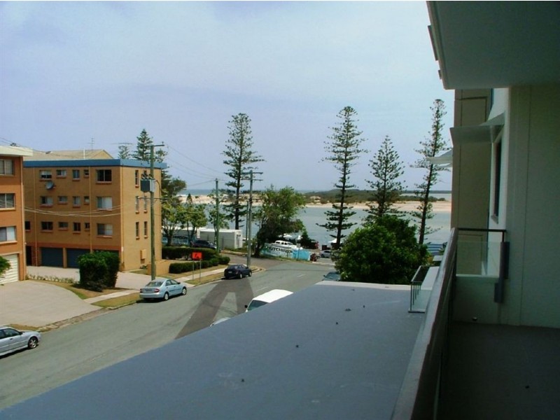 301/12 Otranto Tce, Caloundra QLD 4551