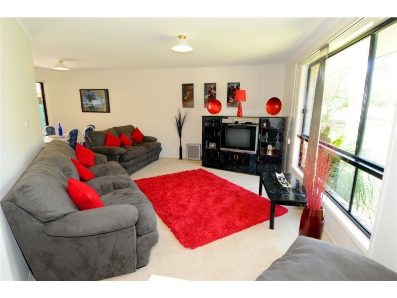 5 Primrose Place, Little Mountain QLD 4551