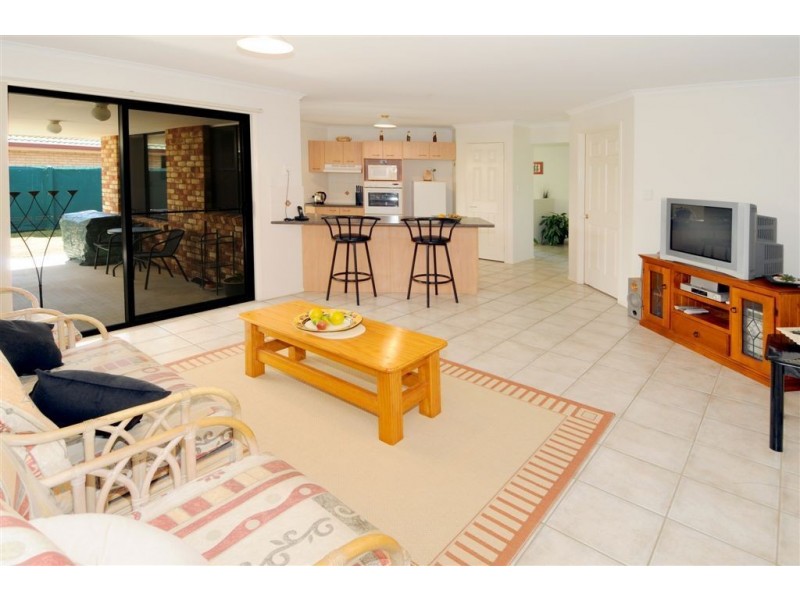 5 Primrose Place, Little Mountain QLD 4551