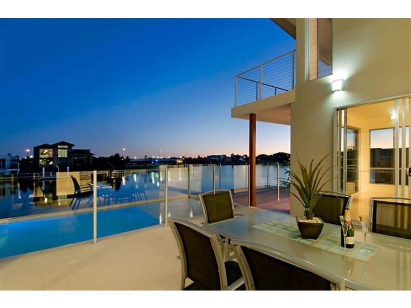 39 Bellanboe Circuit, Pelican Waters QLD 4551