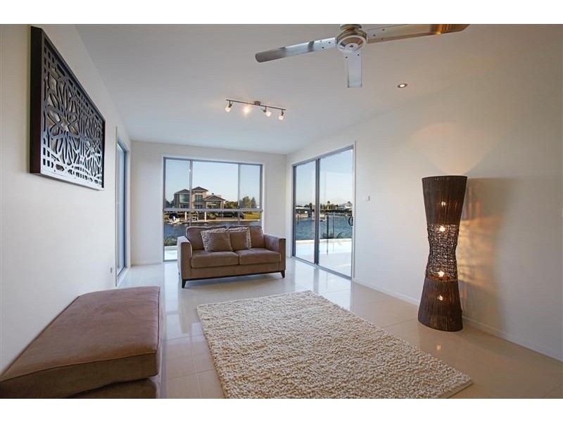 39 Bellanboe Circuit, Pelican Waters QLD 4551