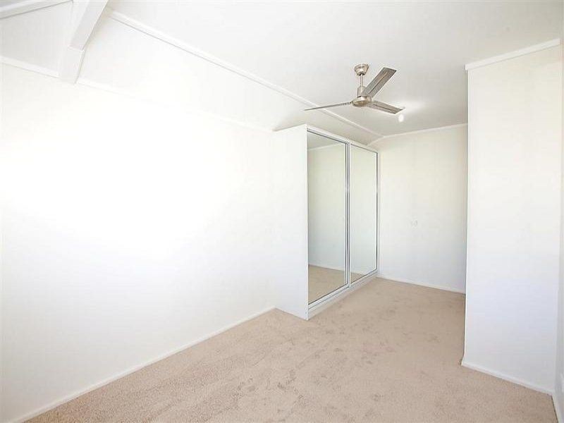 1/34 Anning Ave, Golden Beach QLD 4551