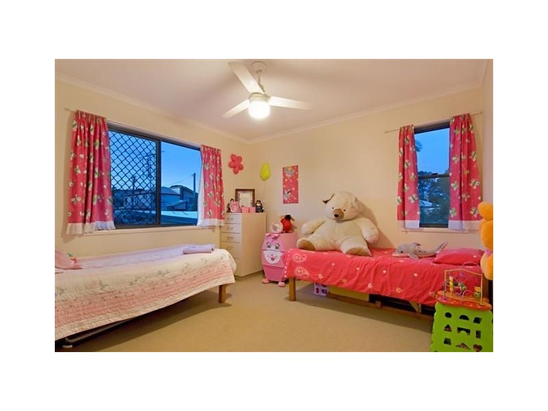 18 Macdonald Street, Dicky Beach QLD 4551