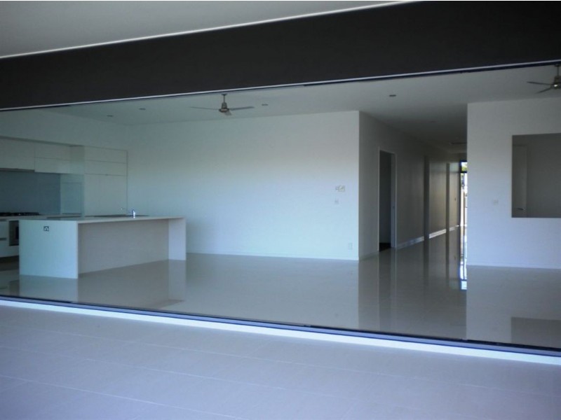 20 Westholme Cct, Pelican Waters QLD 4551