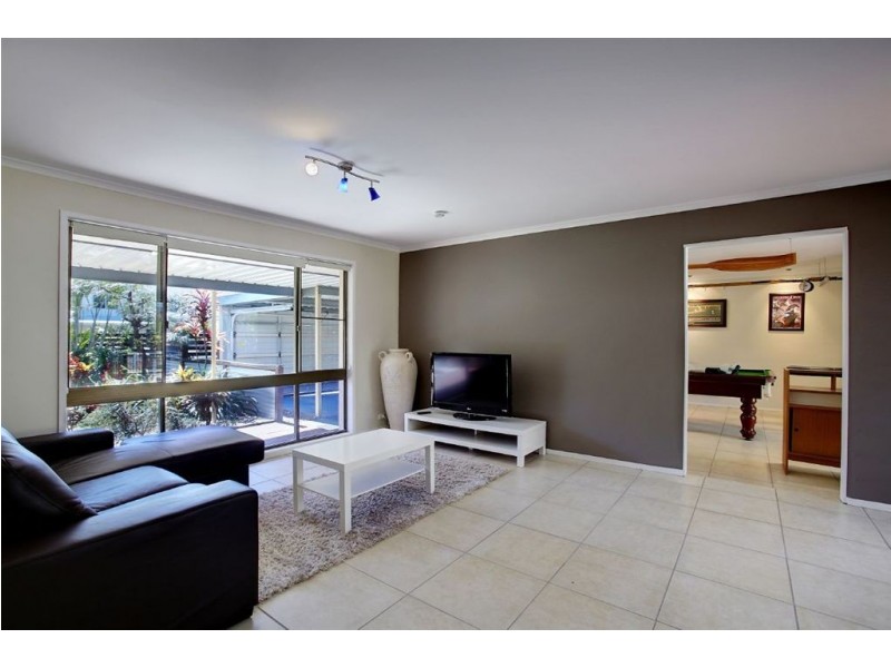 32 Browning Boulevard, Battery Hill QLD 4551