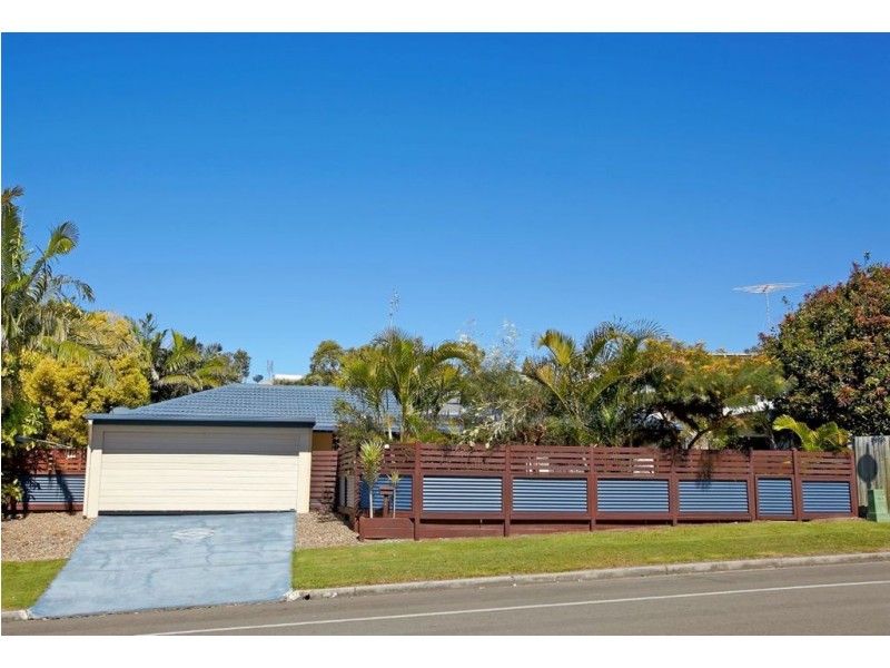 32 Browning Boulevard, Battery Hill QLD 4551
