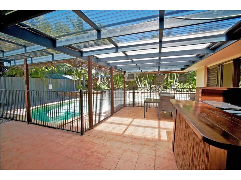 32 Browning Boulevard, Battery Hill QLD 4551