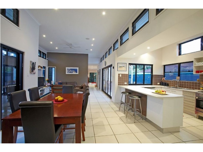 14 Wentworth Parade, Golden Beach QLD 4551