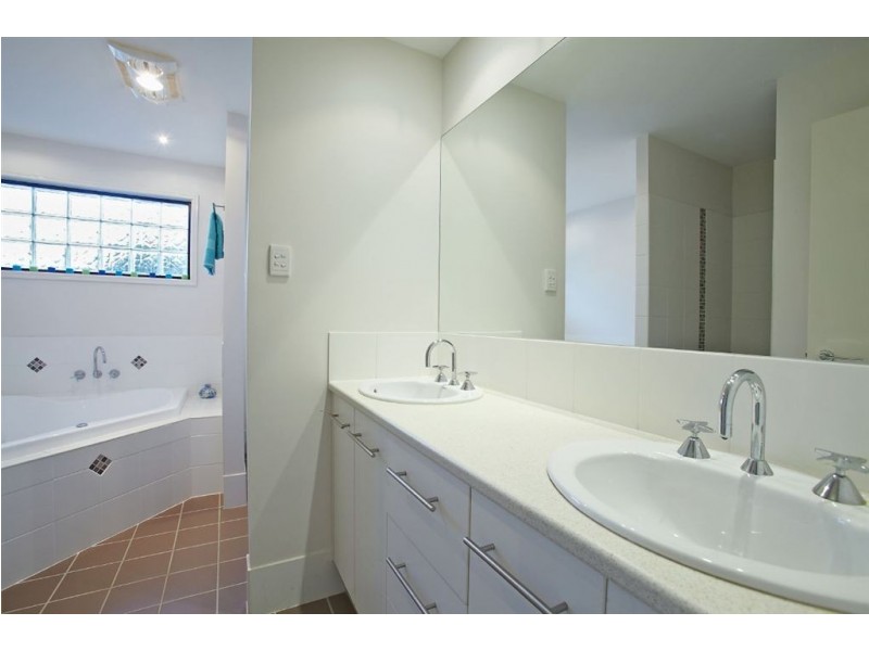 14 Wentworth Parade, Golden Beach QLD 4551