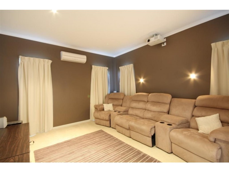 24 Rawson Street, Caloundra West QLD 4551