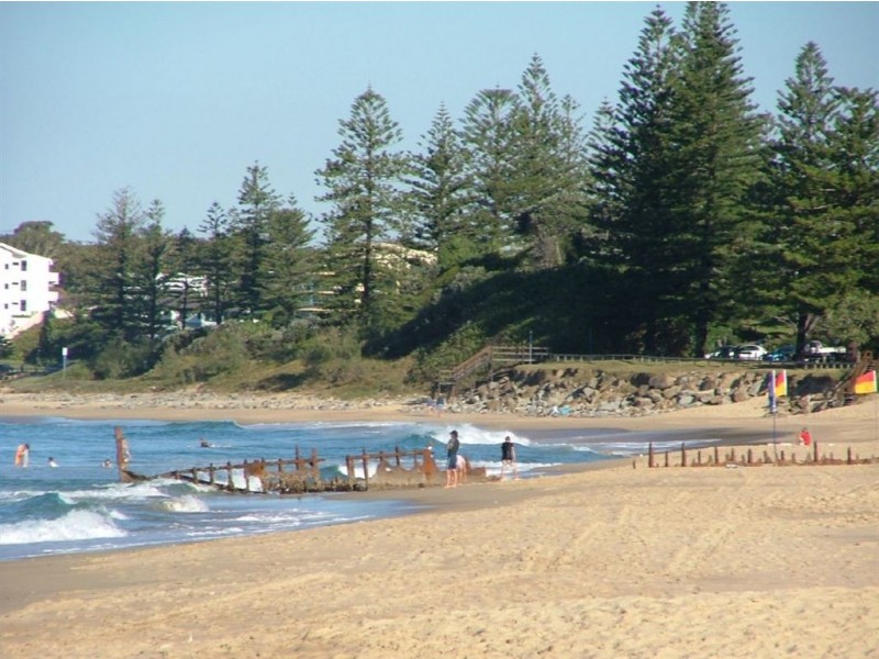 1 Cnr. Coolum & Beerburrum Street, Dicky Beach QLD 4551