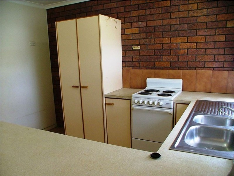 2/47 Wavell Avenue, Golden Beach QLD 4551