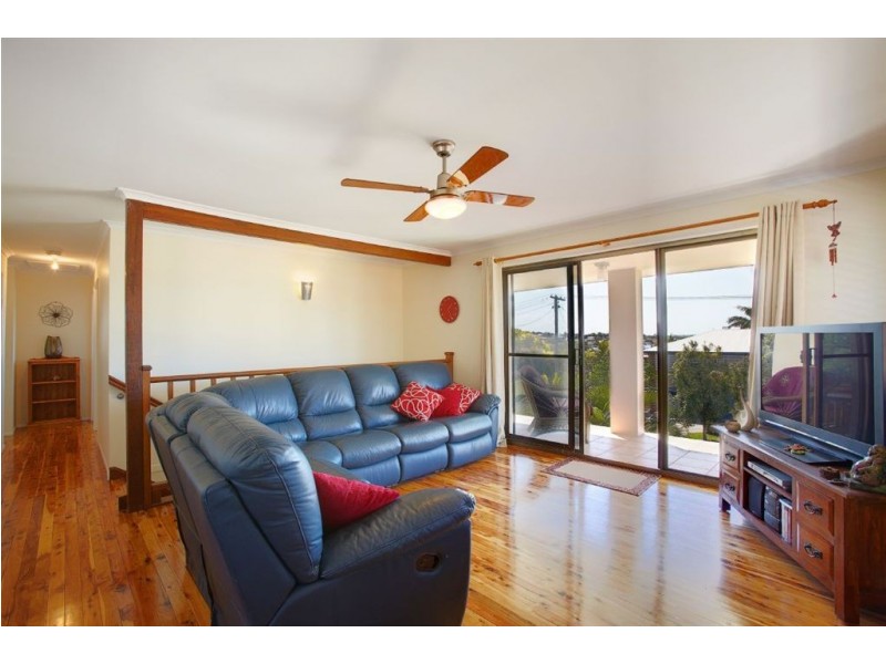 7 Matilda Crescent, Battery Hill QLD 4551