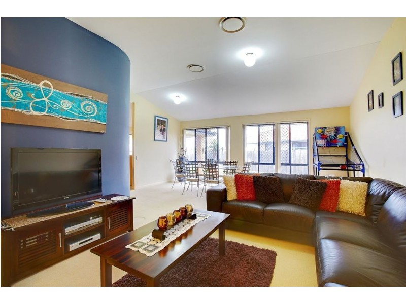 23 Discovery Drive, Little Mountain QLD 4551