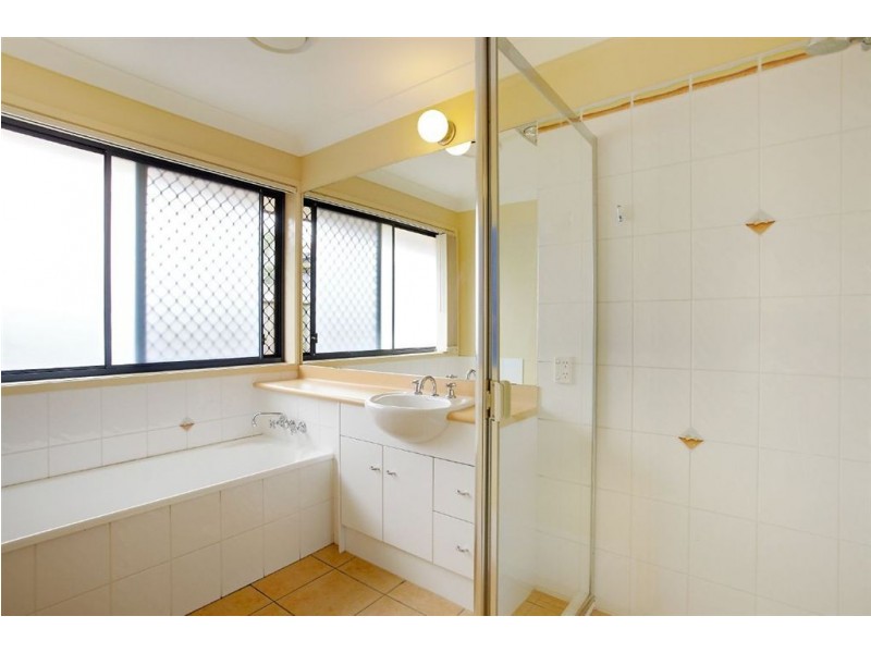 23 Discovery Drive, Little Mountain QLD 4551
