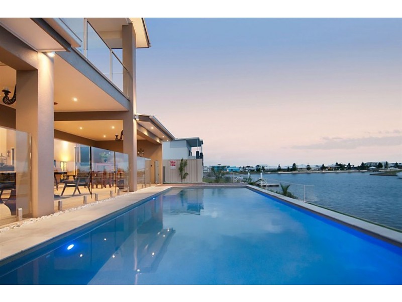 16 Deep Water Circuit, Pelican Waters QLD 4551