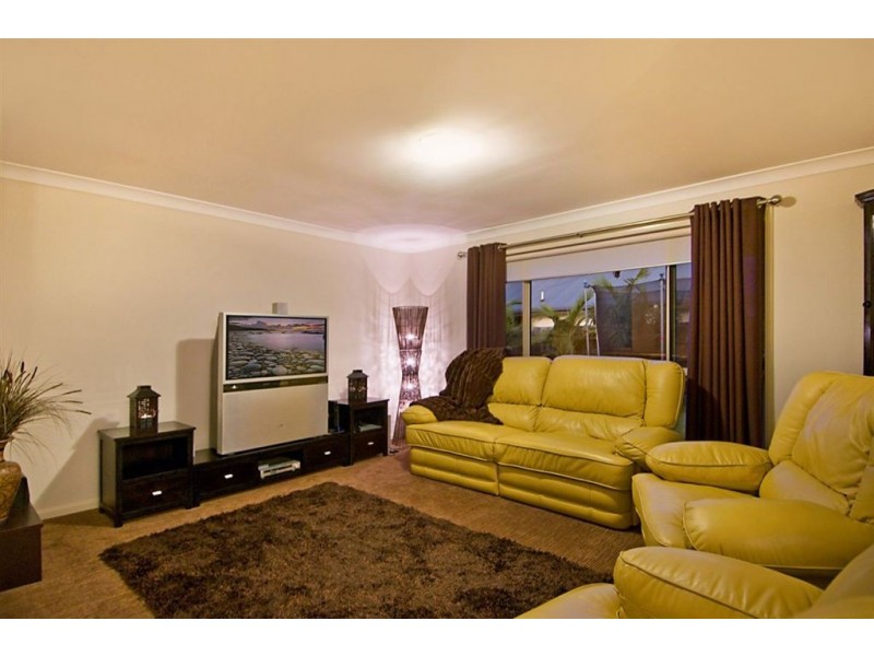 9 Carr Place, Pelican Waters QLD 4551
