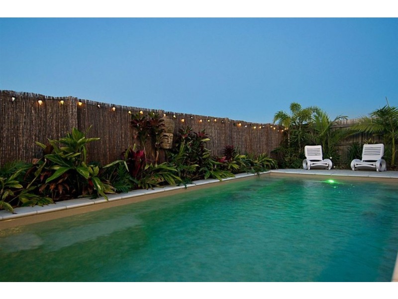 9 Carr Place, Pelican Waters QLD 4551