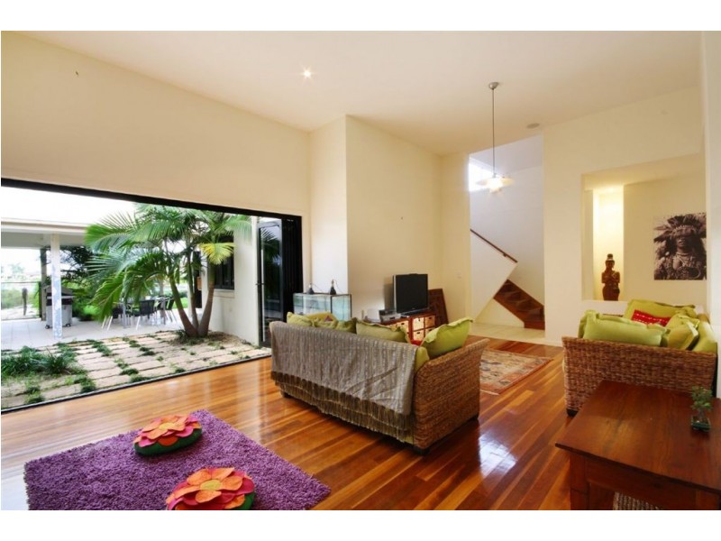 3 Tytherleigh Lane, Pelican Waters QLD 4551