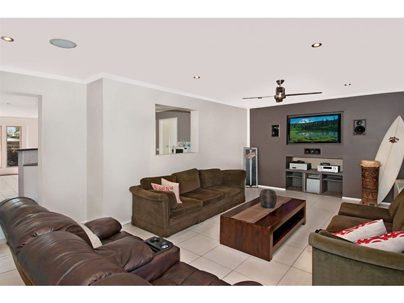 44 Orringa Street, Wurtulla QLD 4575