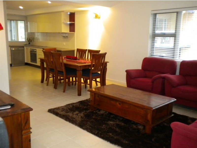 4/3 Warne Terrace, Caloundra QLD 4551