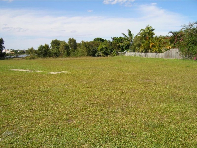 5 Kuthar Street, Pelican Waters QLD 4551