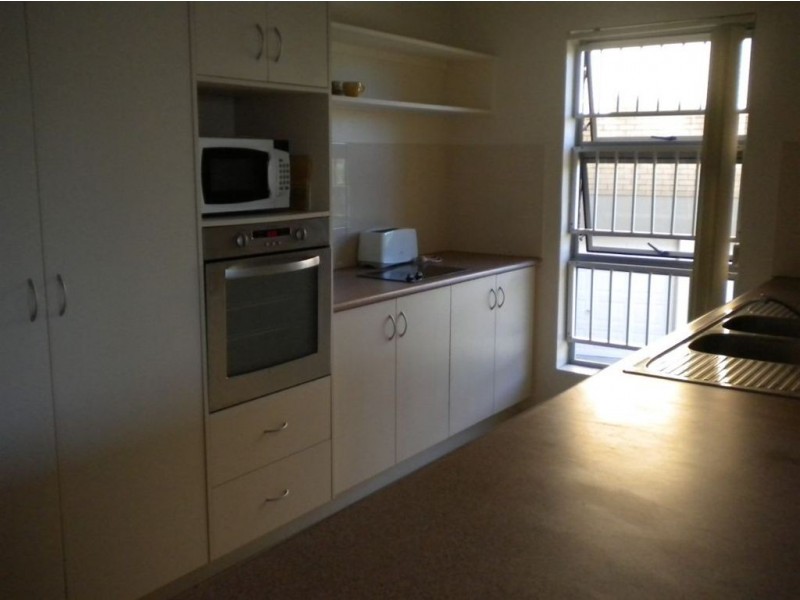 2/21 The Esplanade, Caloundra QLD 4551
