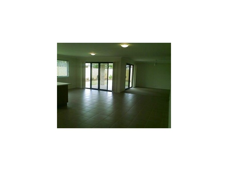 10 Kakadu Court, Little Mountain QLD 4551