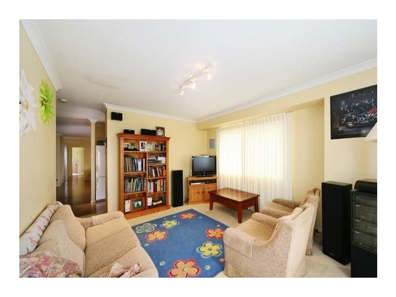 4 St James Court, Little Mountain QLD 4551