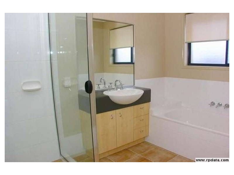 4 Edlundh Court, Pelican Waters QLD 4551