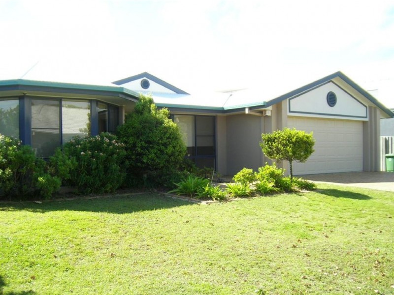 4 Edlundh Court, Pelican Waters QLD 4551