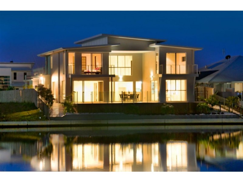 39 Bellanboe Circuit, Pelican Waters QLD 4551
